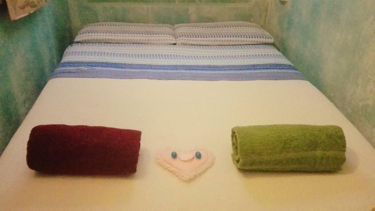 Apartamento Hand Decorated House With Court